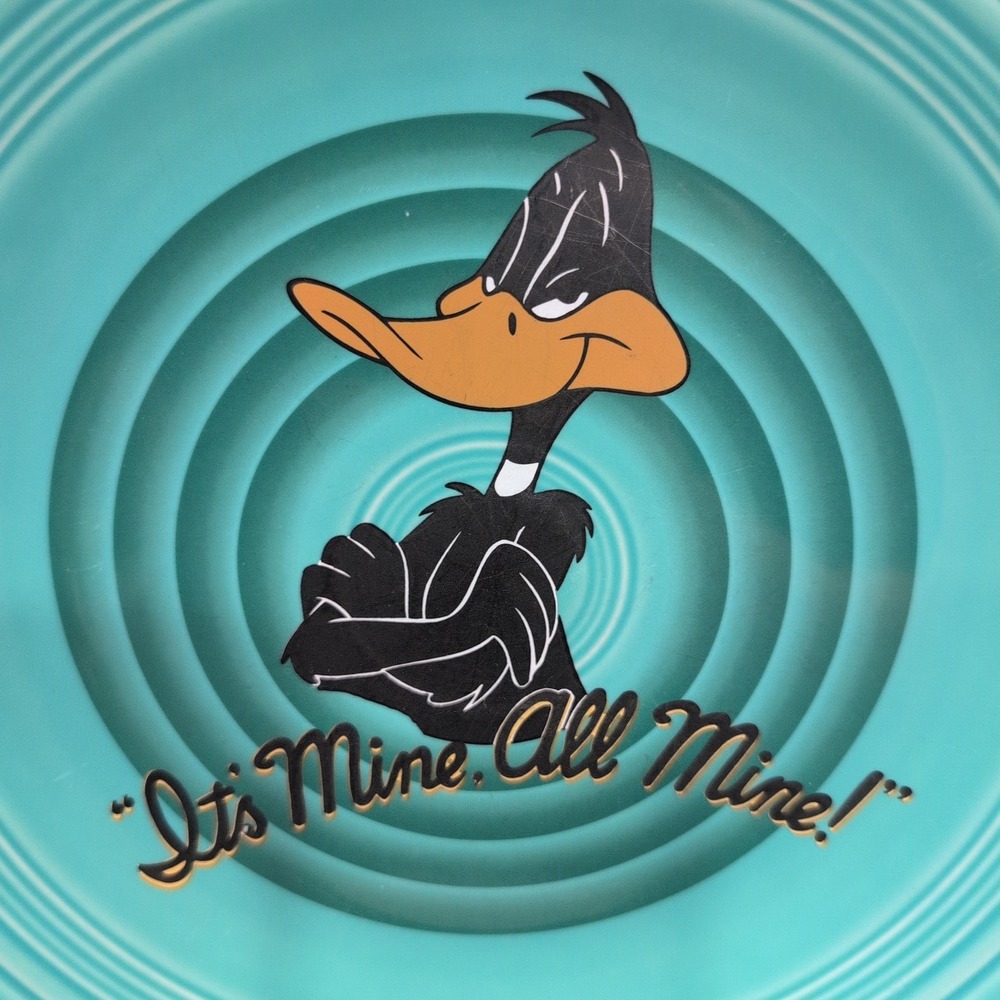 Homer Laughlin Fiesta Daffy Duck Dinner Plate Warner Bros Studio 1994 Turquoise - Picture 2 of 5